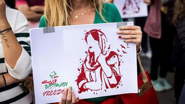 اعتراضات ایران، اپیزودهای انقلابی از مشروطه تا امروز
